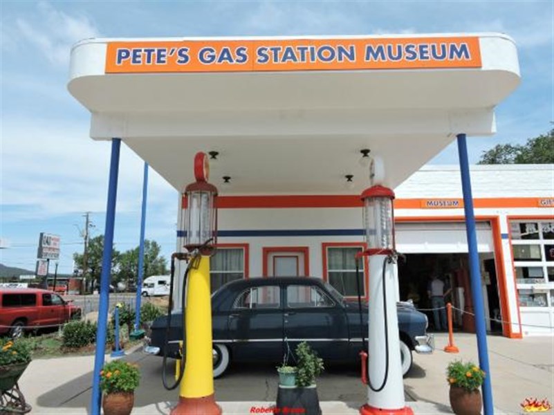 petes gas station museum.jpg