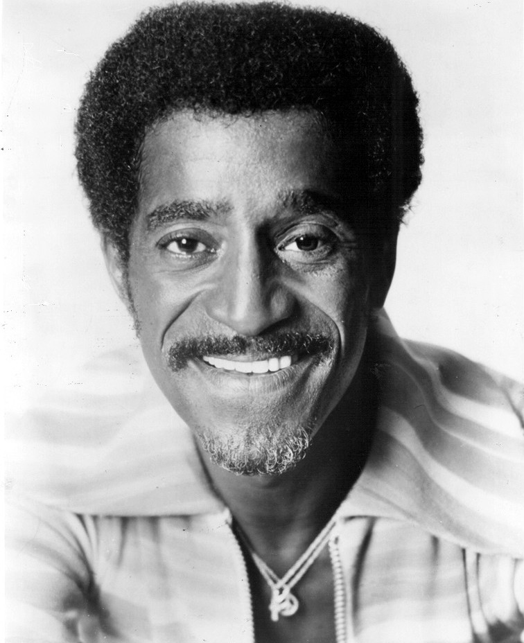 Sammy_Davis_Jr._1972.jpg