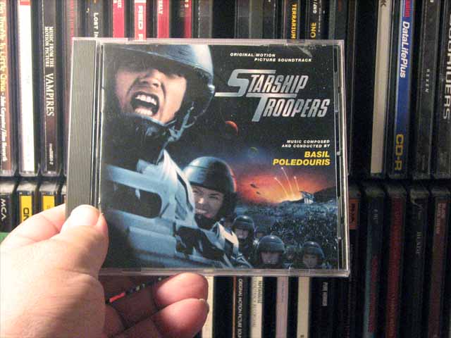 Starshiptroopers2.jpg