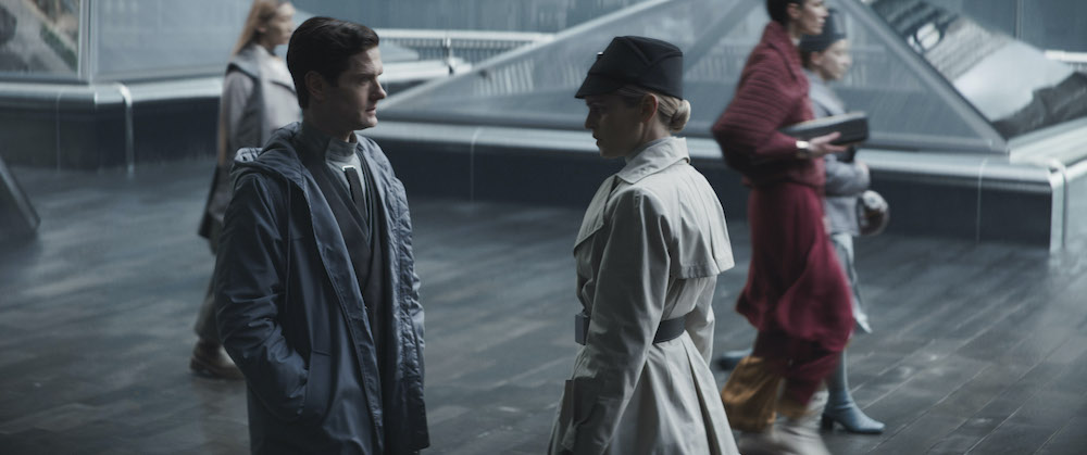 Andor Syril Karn (Kyle Soller) and Supervisor Dedra Meero (Denise Gough) in Lucasfilm's ANDOR, exclusively on Disney+. ©2022 Lucasfilm Ltd. & TM. All Rights Reserved.