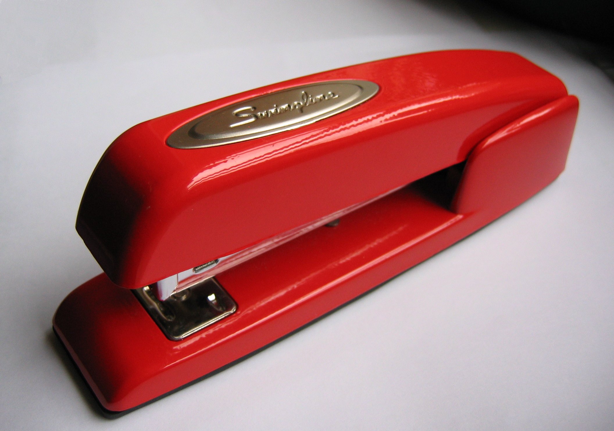 Stapler-swingline-red.jpg