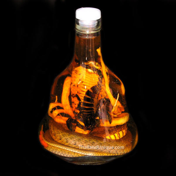 real-cobra-scorpion-whiskey-1.jpg