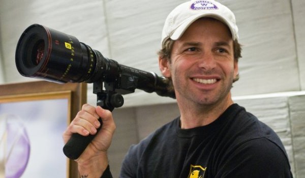 zack_snyder_with_camera_lens.jpg