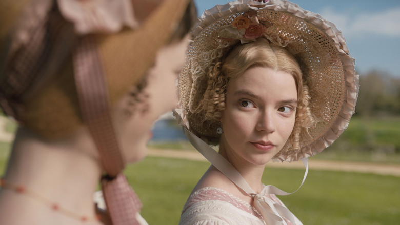 Anya Taylor-Joy stars as Emma Woodhouse in director Autumn de Wilde's EMMA., a Focus Features release. Credit : Focus Features
