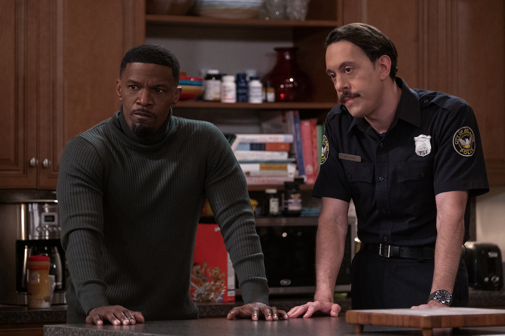 DAD STOP EMBARRASSING ME (L to R) JAMIE FOXX as BRIAN and JONATHAN KITE as JOHNNY in episode 107 of DAD STOP EMBARRASSING ME Cr. EDDY CHEN/NETFLIX © 2021