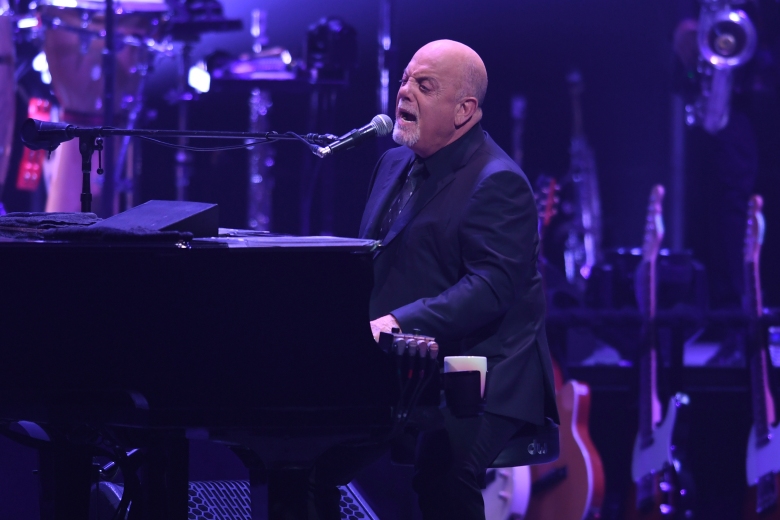 HOLLYWOOD FL - JANUARY 10: Billy Joel performs at Hard Rock Live held at the Seminole Hard Rock Hotel & Casino on January 10, 2020 in Hollywood, Florida. Credit: mpi04/MediaPunch /IPX
