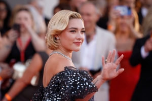 VENICE, ITALY - SEPTEMBER 05: Florence Pugh attends the Don't Worry Darling red carpet at the 79th Venice International Film Festival on September 05, 2022 in Venice, Italy. (Photo by John Phillips/Getty Images)